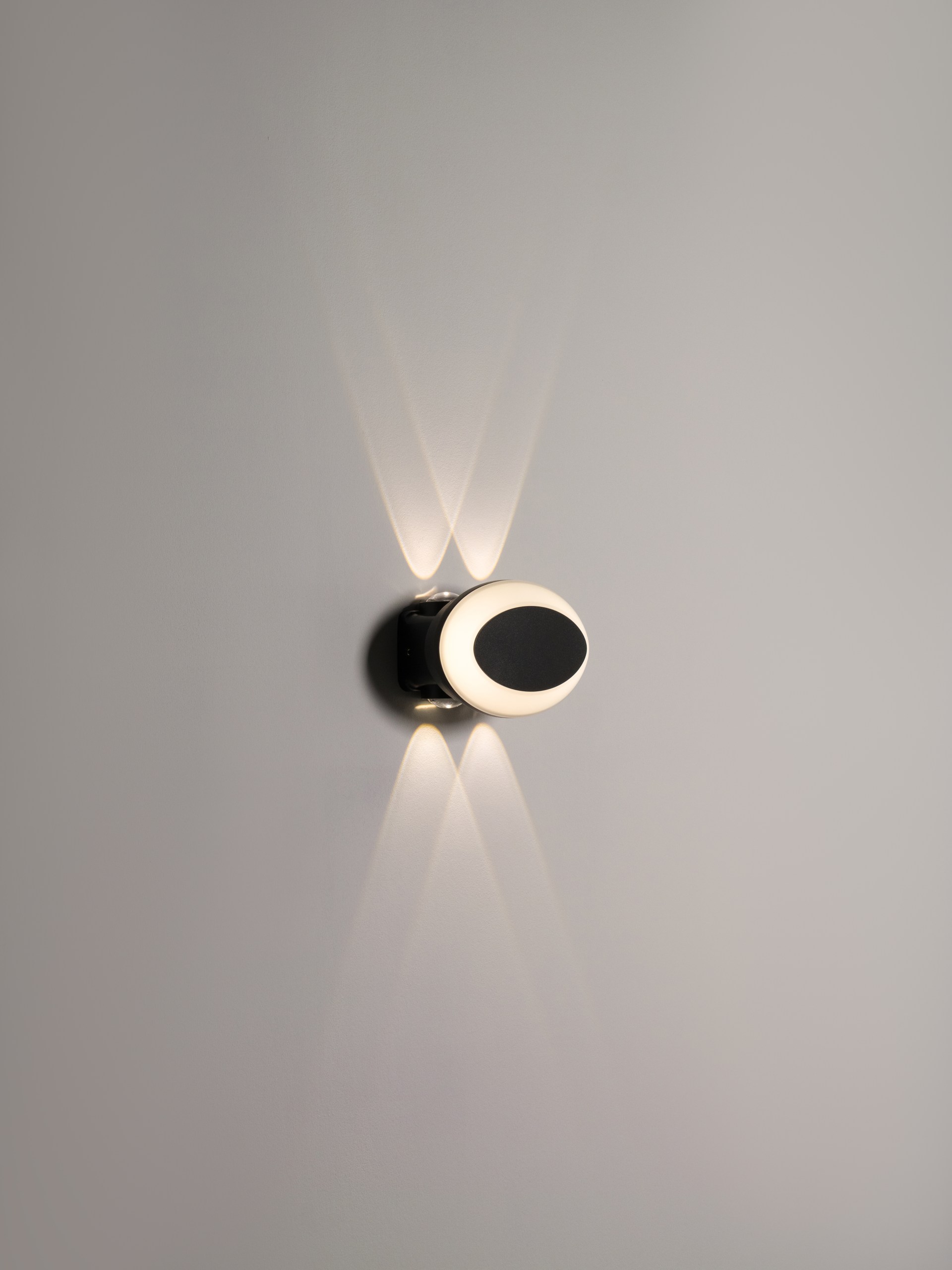 Светильник светодиодный бра PP-202/4 BK