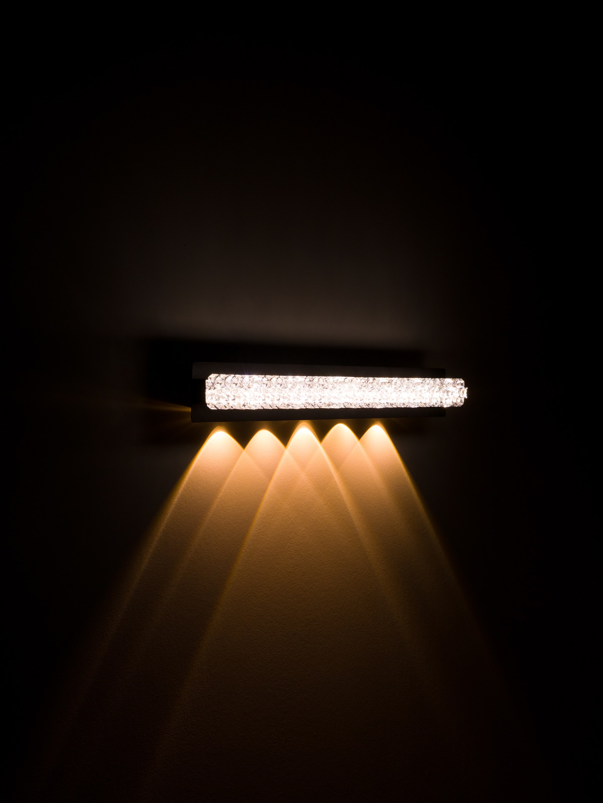 Светильник светодиодный бра PP-01-4 BK